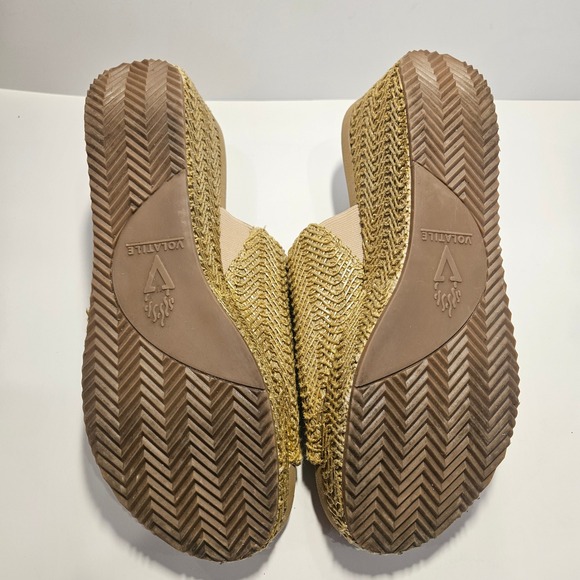 Volatile Metallic Gold Woven Straw Platform Wedge Slide Sandals Womens Size 8 - Picture 7 of 10